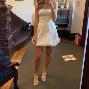 Lulu’s strapless bubble hem dress